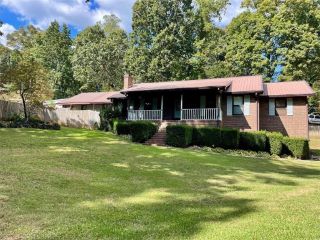 Foreclosed Home - 204 ASHLAND DR, 30281