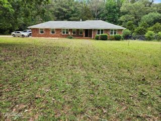 Foreclosed Home - 905 FAIRVIEW RD, 30281