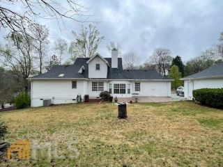Foreclosed Home - 215 CLARKDELL DR, 30281