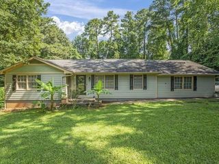 Foreclosed Home - 121 MILLER RD, 30281