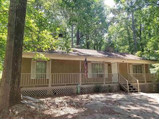 Foreclosed Home - 507 LAKESHORE DR, 30281