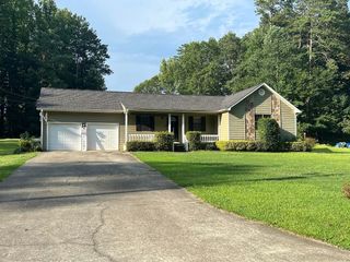 Foreclosed Home - 174 STOKES DR, 30281