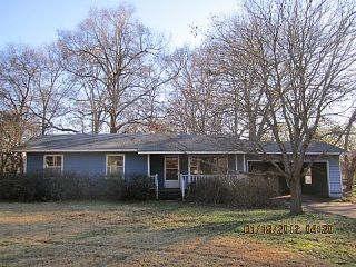 Foreclosed Home - 303 W COUNTY RD, 30286