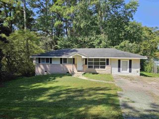 Foreclosed Home - 4385 GREENWILLOW WAY, 30288