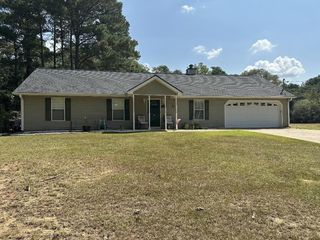 Foreclosed Home - 663 CLARK DR, 30294