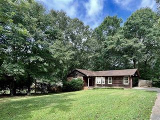 Foreclosed Home - 140 DERBY COUNTRY DR, 30294