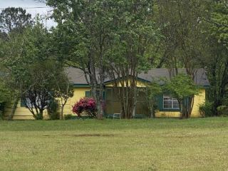Foreclosed Home - 2439 OLD ZEBULON RD, 30295