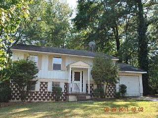 Foreclosed Home - 933 MARTHA DR, 30297