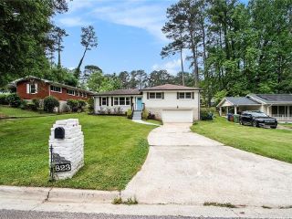 Foreclosed Home - 1823 FORT VALLEY DR SW, 30311