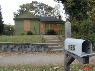 Foreclosed Home - 136 CHAPPELL RD NW, 30314