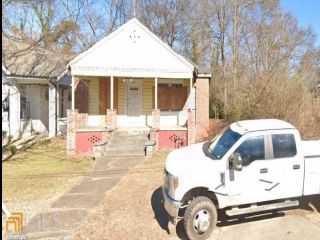 Foreclosed Home - 1047 MAYSON TURNER RD NW, 30314