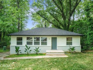 Foreclosed Home - 186 STANHOPE CIR NW, 30314