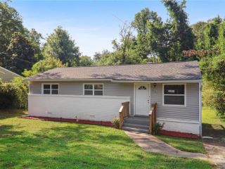 Foreclosed Home - 907 STONEWALL DR SE, 30315