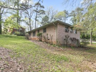 Foreclosed Home - 1397 SKYHAVEN RD SE, 30316