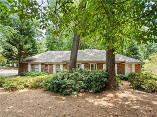 Foreclosed Home - 7105 DUNCOURTNEY DR, 30328