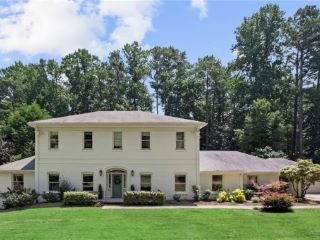 Foreclosed Home - 630 RIVER VALLEY RD, 30328
