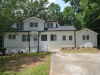 Foreclosed Home - 4261 BAKERS FERRY RD SW, 30331