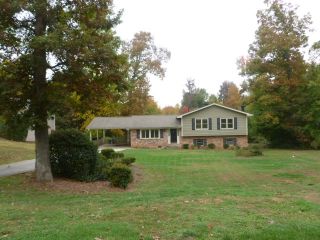 Foreclosed Home - 4846 CHERRING DR, 30338