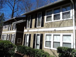 Foreclosed Home - 5159 ROSWELL RD UNIT 8, 30342