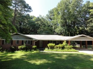 Foreclosed Home - 2518 WOODHILL LN, 30344