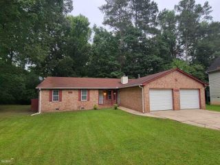 Foreclosed Home - 5924 N CASTLEGATE DR, 30349