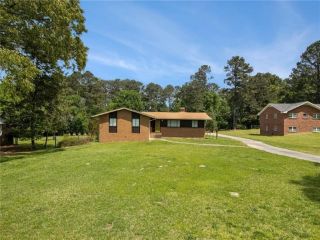 Foreclosed Home - 2575 NEVELS RD, 30349