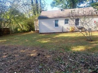 Foreclosed Home - 446 WALNUT ST, 30354
