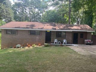 Foreclosed Home - 1081 FOREST VALLEY DR SE, 30354