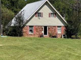 Foreclosed Home - 32 N PRONG RD, 30401