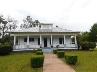 Foreclosed Home - 209 W LEE ST, 30415