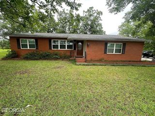 Foreclosed Home - 806 CENTRAL AVE, 30439
