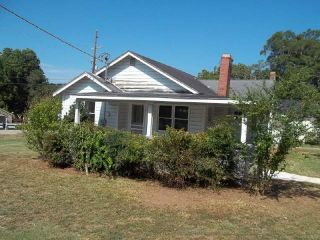 Foreclosed Home - 988 W RIDGE RD, 30501