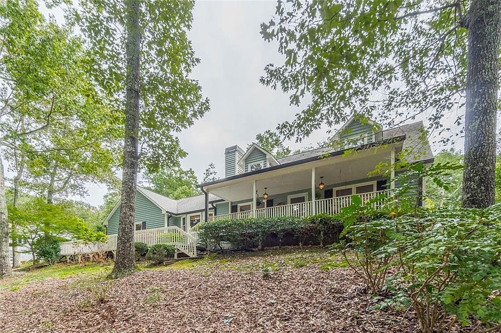 Foreclosed Home - 1030 CHESTATEE RD, 30501