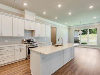 Foreclosed Home - List 101071260