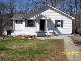 Foreclosed Home - 3175 OLD CORNELIA HWY, 30507
