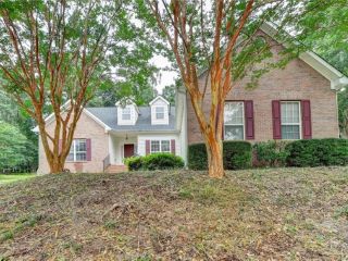 Foreclosed Home - 44 ROYAL CREST DR, 30517