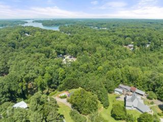 Foreclosed Home - 1904 BUFORD DAM RD, 30518