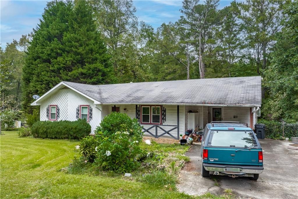 Foreclosed Home - 2101 GRAVEL SPRINGS RD, 30519