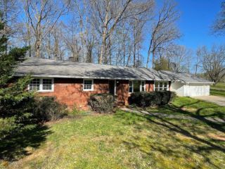 Foreclosed Home - 692 ALLEN ANDERSON RD, 30528
