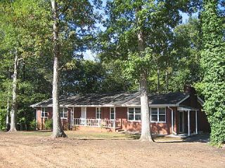 Foreclosed Home - 228 SANDY CREEK RD, 30530