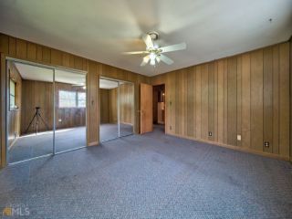 Foreclosed Home - 6452 PARADISE POINT RD, 30542