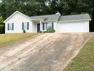 Foreclosed Home - 4502 TURNING LEAF DR, 30543