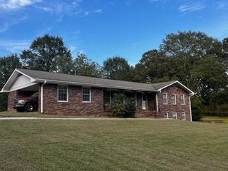 Foreclosed Home - 1441 DEE KENNEDY RD, 30548