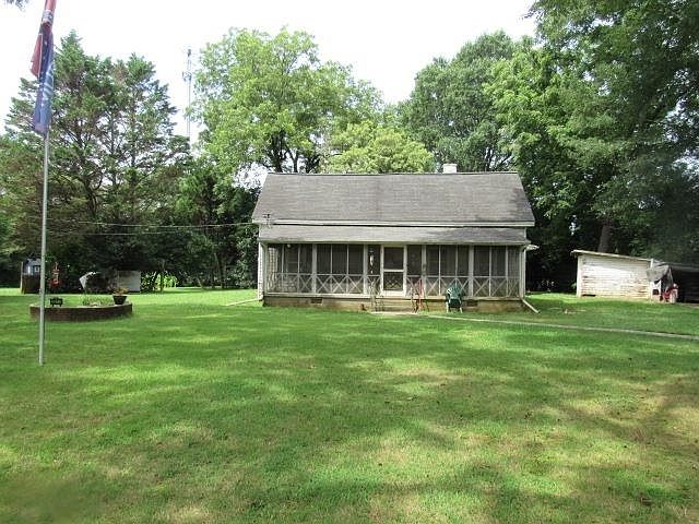 Foreclosed Home - 2652 N FAIRVIEW RD, 30553