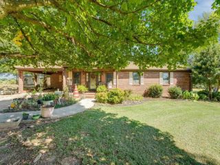 Foreclosed Home - 390 ROCK SPRINGS RD, 30553