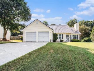 Foreclosed Home - 5117 SEDGEFIELD WAY, 30554