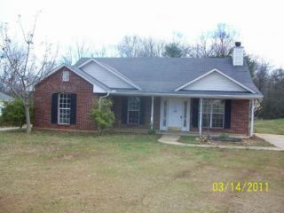 Foreclosed Home - 5114 TWIN OAKS LN, 30564