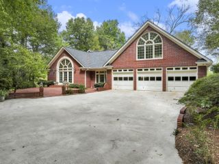 Foreclosed Home - 4394 HOLLY SPRINGS RD, 30567
