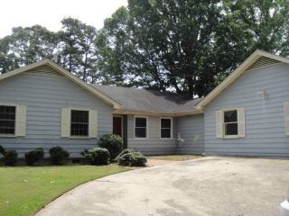 Foreclosed Home - 138 Stonewood Court, 30577