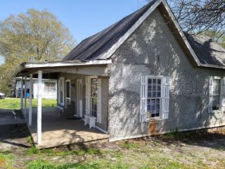 Foreclosed Home - 509 W FRANKLIN ST, 30577